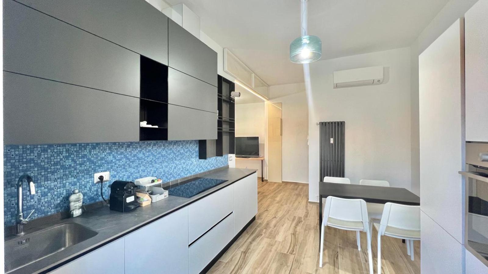Apartment Torelli Home, Moderno E Confortevole, Nel Cuore Della Citta Di Milano, Con Balcone Esterno Vista Garibaldi Mailand