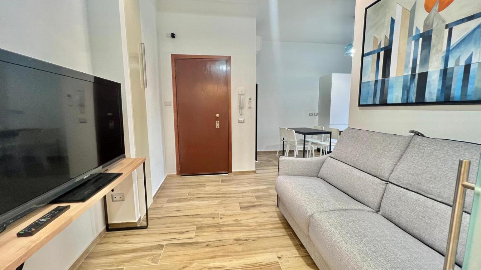 Torelli Home, Moderno E Confortevole, Nel Cuore Della Citta Di Milano, Con Balcone Esterno Vista Garibaldi Apartment Mailand