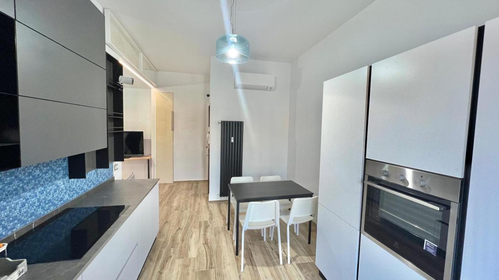 Torelli Home, Moderno E Confortevole, Nel Cuore Della Citta Di Milano, Con Balcone Esterno Vista Garibaldi Mailand