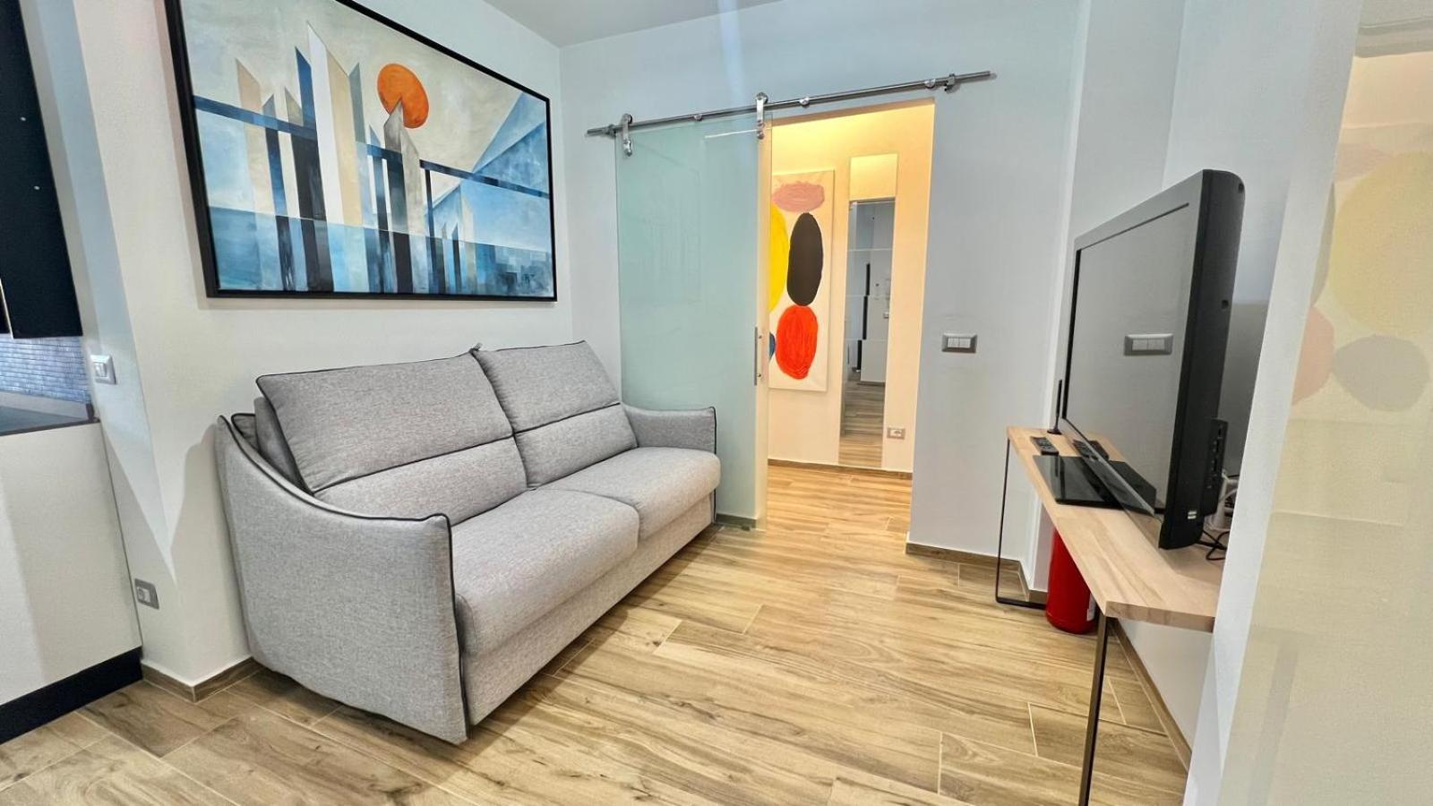 Torelli Home, Moderno E Confortevole, Nel Cuore Della Citta Di Milano, Con Balcone Esterno Vista Garibaldi Apartment