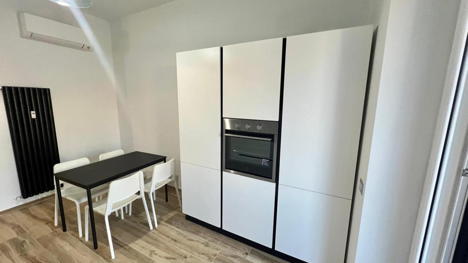 Torelli Home, Moderno E Confortevole, Nel Cuore Della Citta Di Milano, Con Balcone Esterno Vista Garibaldi *
